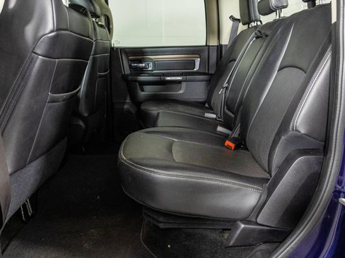 Used 2016 RAM 1500 Laramie w/ Convenience Group AWD/4WD image 40