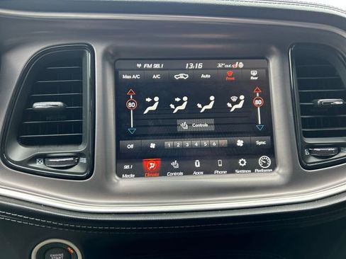 Used 2022 Dodge Challenger R/T Scat Pack image 22