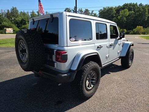 Used 2024 Jeep Wrangler Unlimited Rubicon 392 AWD/4WD image 31