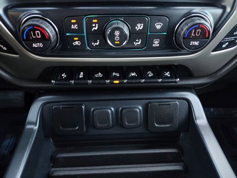 Used 2017 GMC Sierra 1500 Denali image 4