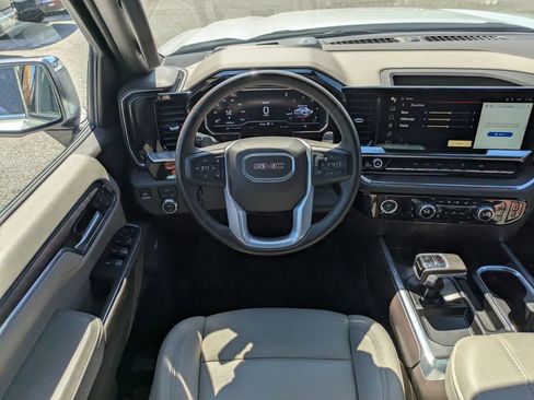 Used 2024 GMC Sierra 1500 SLT w/ SLT Premium Package AWD/4WD image 27