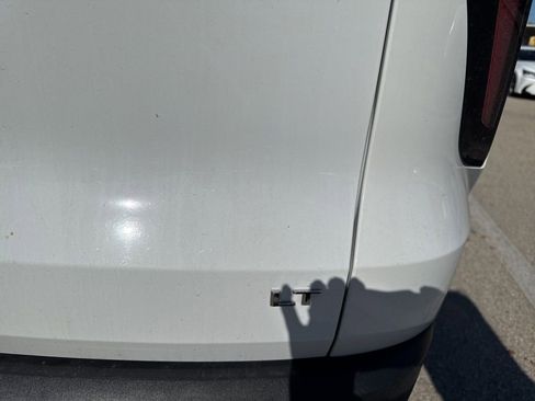 Used 2024 Chevrolet Traverse LT image 5