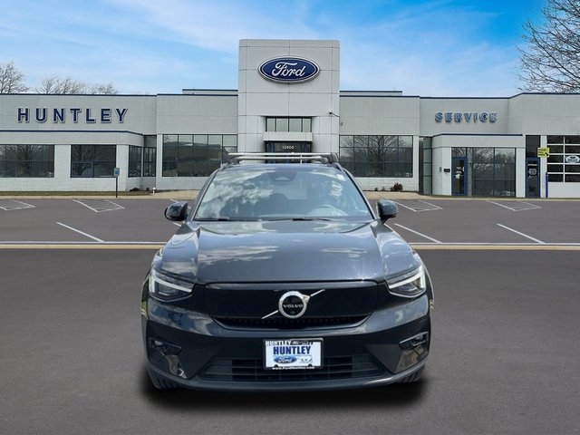 Used 2023 Volvo XC40 Recharge Ultimate w/ Protection Package Premier AWD/4WD image 3