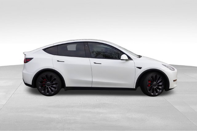 Used 2022 Tesla Model Y Performance AWD/4WD image 3