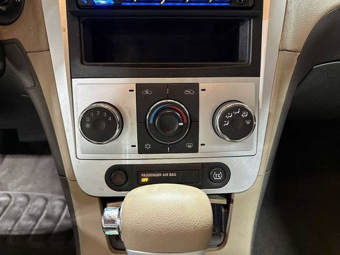 Used 2010 Chevrolet Malibu LS image 21