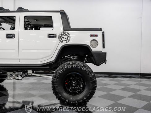 Used 2005 HUMMER H2 SUT w/ Preferred Equipment Group image 22