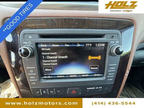 Certified 2017 Chevrolet Traverse LT w/ Style and Technology Package AWD/4WD image 14