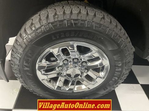 Used 2015 Chevrolet Silverado 2500 LTZ w/ Duramax Plus Package AWD/4WD image 9