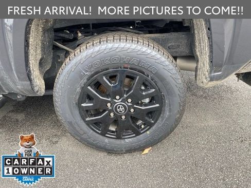 Certified 2024 Toyota Tacoma SR5 AWD/4WD image 10