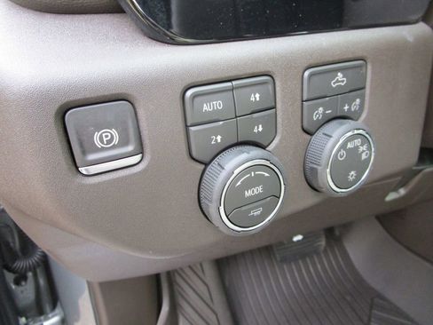 New 2026 Chevrolet Silverado 1500 LT image 28