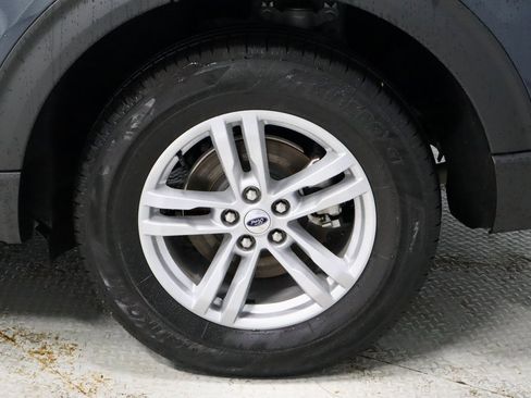 Certified 2023 Ford Explorer XLT image 19