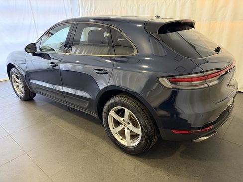 Certified 2020 Porsche Macan image 3