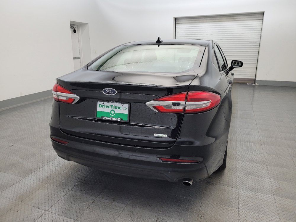 Used 2020 Ford Fusion SE FWD image 7