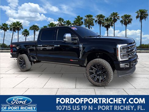 Used 2024 Ford F250 Platinum image 1