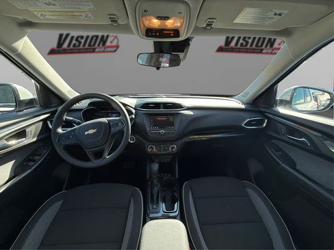 Used 2023 Chevrolet TrailBlazer LT AWD/4WD image 26