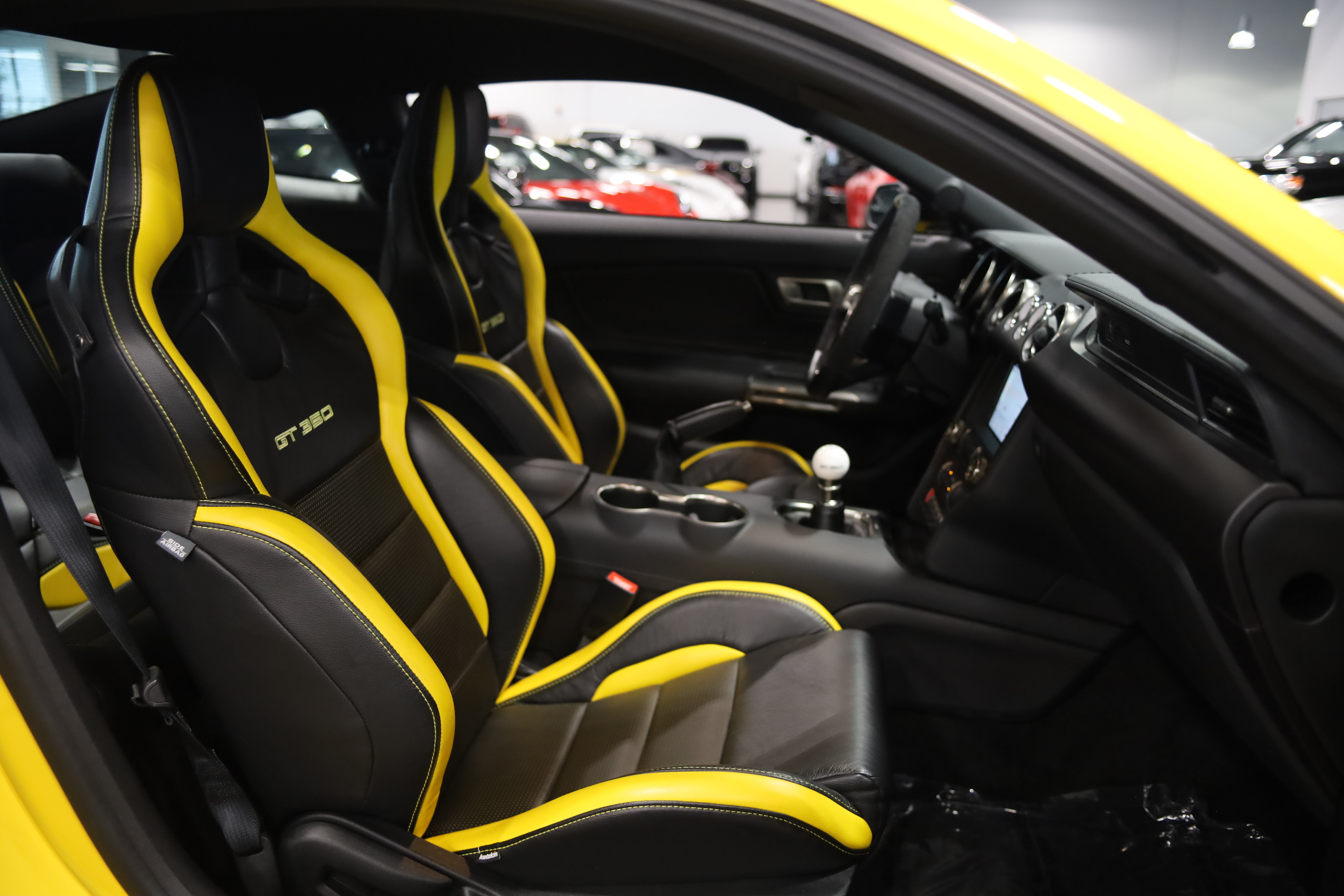 Used 2017 Ford Mustang Shelby GT350 w/ Electronics Package RWD image 35