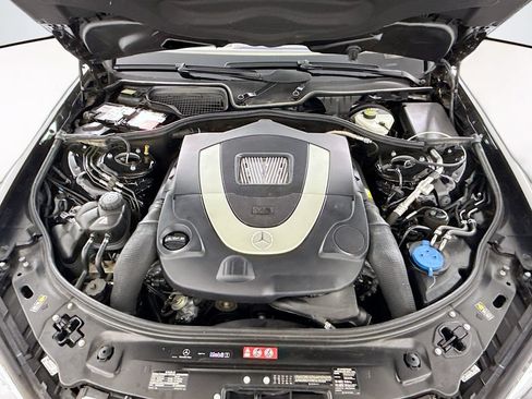Used 2011 Mercedes-Benz S 550 4MATIC image 29