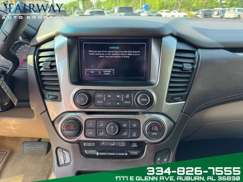 Used 2018 Chevrolet Suburban LT RWD image 23