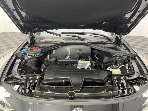 Used 2018 BMW 320i xDrive 320i xDrive w/ Sport Package image 20