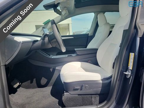 Used 2023 Tesla Model Y Long Range image 6