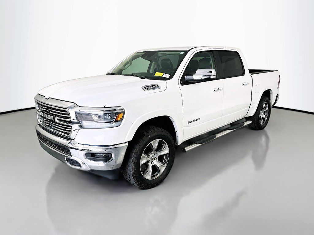 Used 2022 RAM 1500 Laramie AWD/4WD image 3