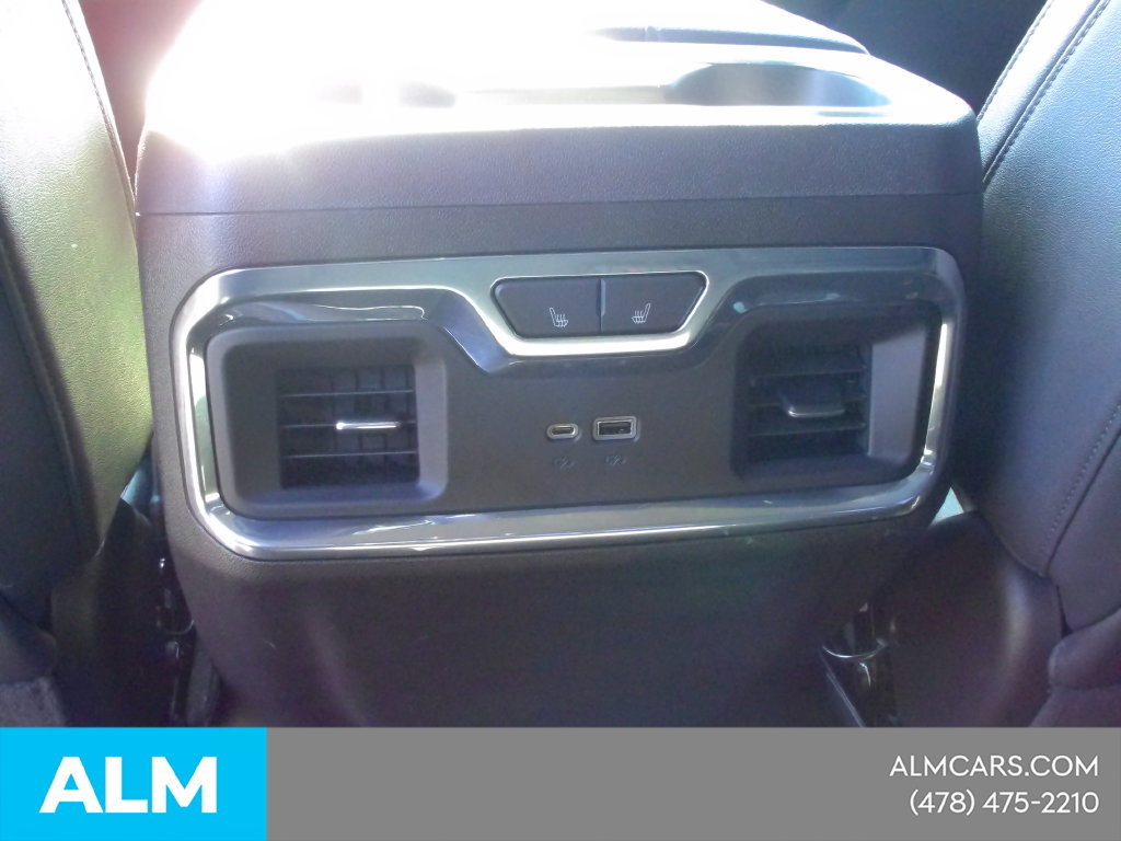 Used 2024 Chevrolet Silverado 1500 LTZ AWD/4WD image 33
