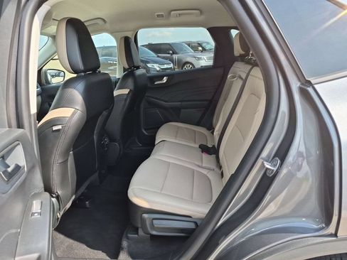 Used 2022 Ford Escape SEL AWD/4WD image 10