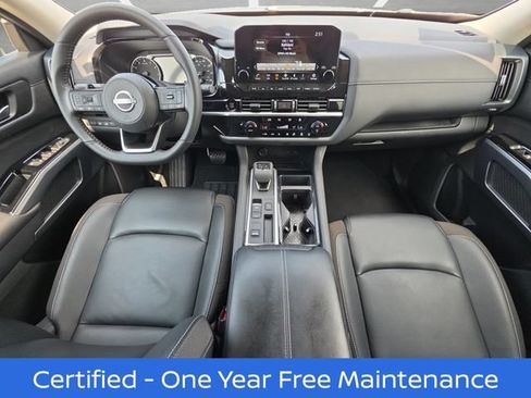 Certified 2025 Nissan Pathfinder SL FWD image 20