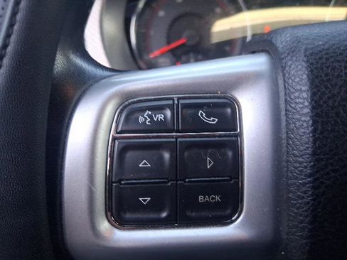 Used 2012 Dodge Charger SXT image 28