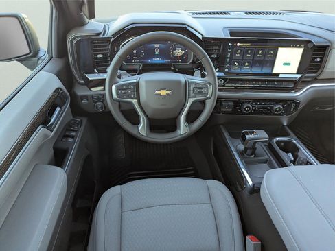 New 2026 Chevrolet Silverado 1500 LT w/ Z71 Off-Road Package image 17