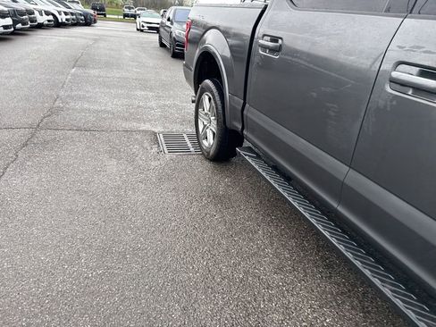 Used 2019 Ford F150 XLT w/ Equipment Group 302A Luxury image 8
