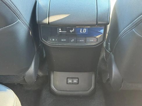 Certified 2026 Toyota Highlander XLE AWD/4WD image 17