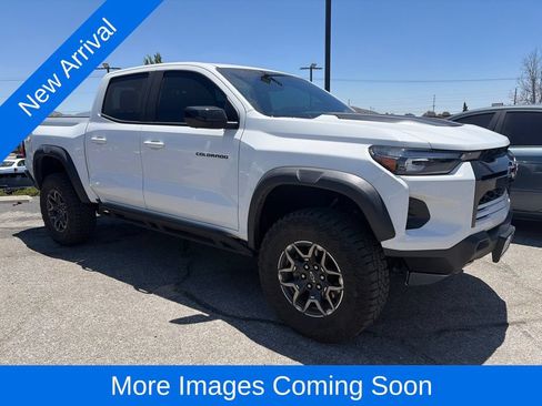Used 2024 Chevrolet Colorado ZR2 w/ Technology Package AWD/4WD image 1