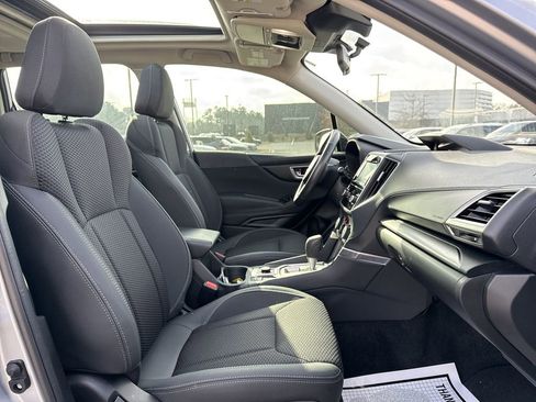 Used 2024 Subaru Forester Premium image 17