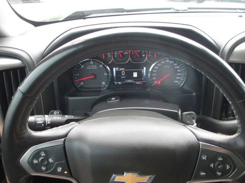 Used 2017 Chevrolet Silverado 1500 LTZ Z71 w/ LTZ Plus Package AWD/4WD image 32