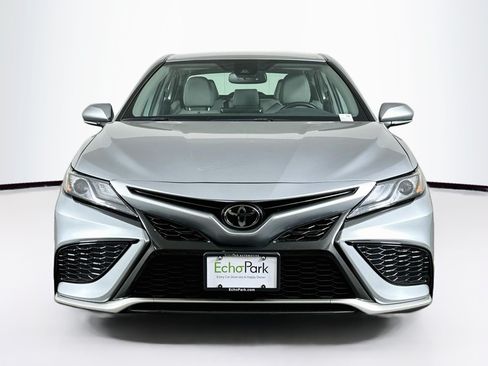 Used 2024 Toyota Camry XSE FWD image 2