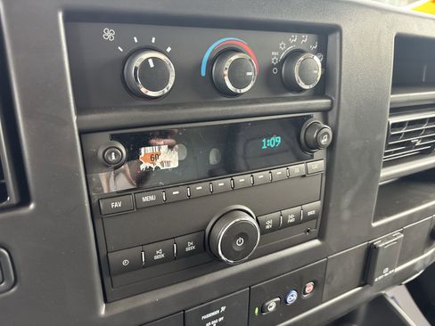 New 2025 Chevrolet Express 3500 w/ Power Convenience Package image 16