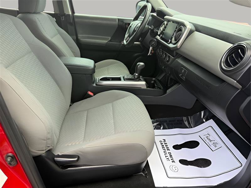 Used 2020 Toyota Tacoma SR5 AWD/4WD image 35