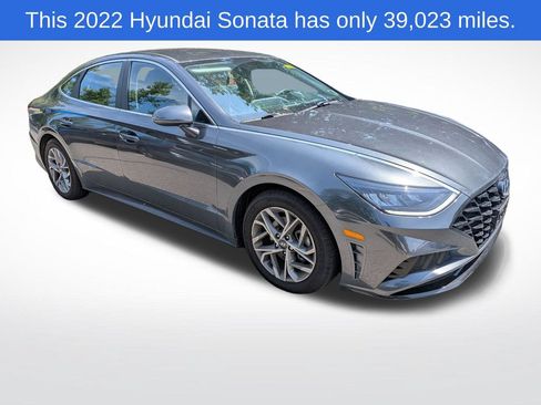 Used 2022 Hyundai Sonata SEL w/ Preferred Accessory Package FWD image 1