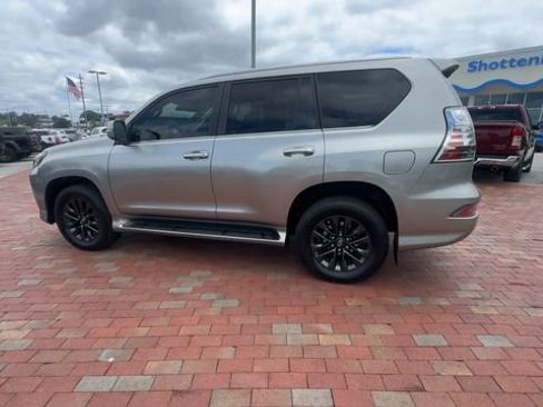 Used 2021 Lexus GX 460 Premium w/ Premium Package AWD/4WD image 8