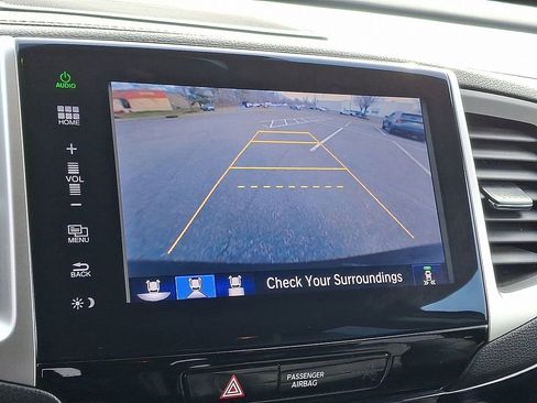 Used 2016 Honda Pilot Elite image 4