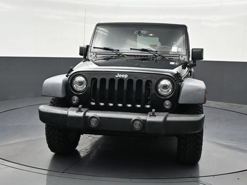 Used 2018 Jeep Wrangler Unlimited Sport S AWD/4WD image 9