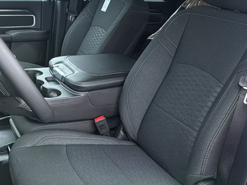 New 2026 RAM 2500 Big Horn AWD/4WD image 23