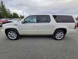 Used 2013 Cadillac Escalade ESV Premium image 4