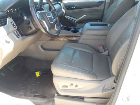 Used 2018 GMC Yukon XL SLT w/ Premium Edition image 19