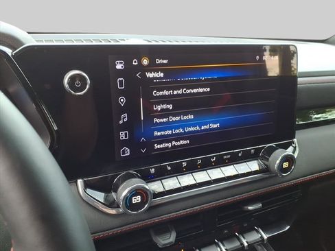 Used 2024 Chevrolet Colorado Z71 w/ Z71 Convenience Package 2 image 24