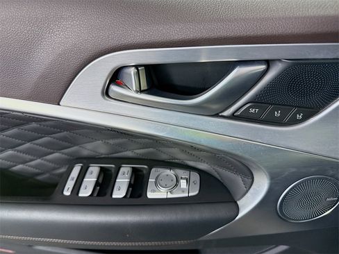 Used 2019 Genesis G70 2.0T Advanced w/ Dynamic Package image 24