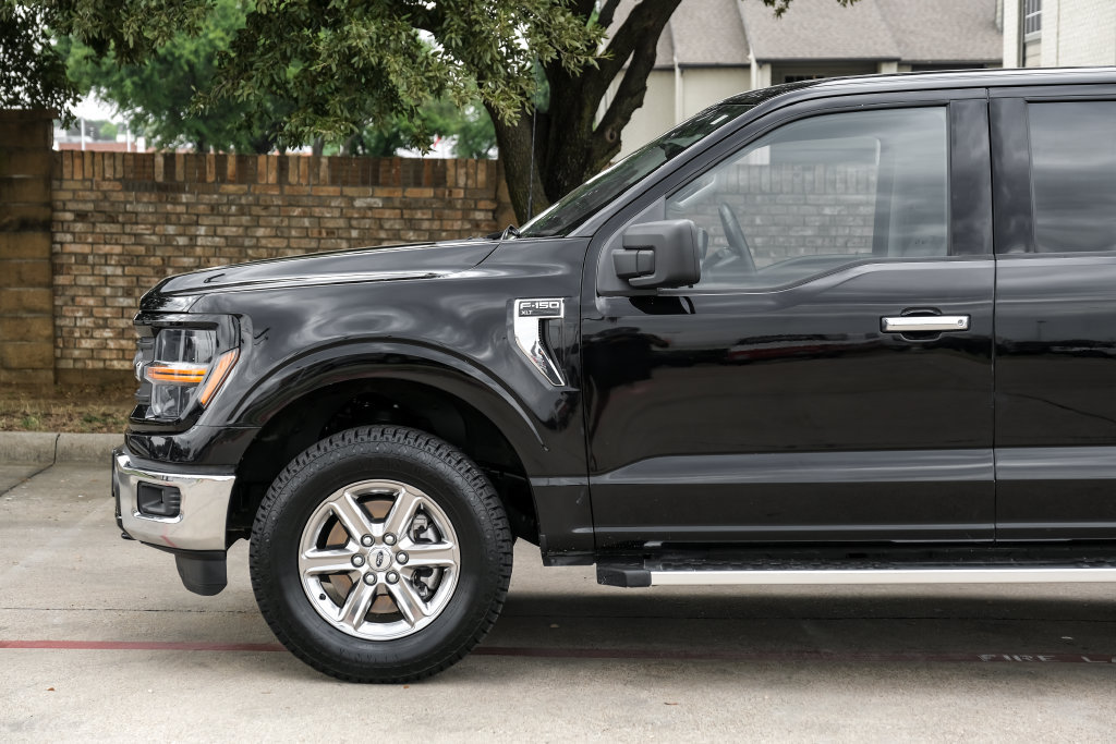 Used 2025 Ford F150 XLT w/ Equipment Group 301A Standard AWD/4WD image 21