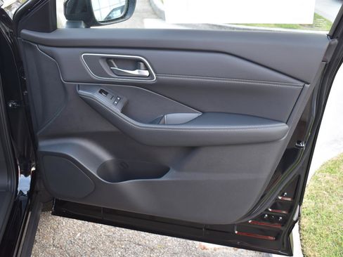 New 2026 Nissan Rogue Platinum image 68