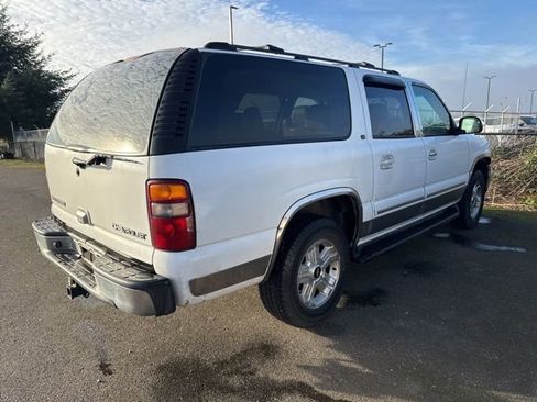 Used 2003 Chevrolet Suburban LT w/ LT Preferred Equipment Group image 3